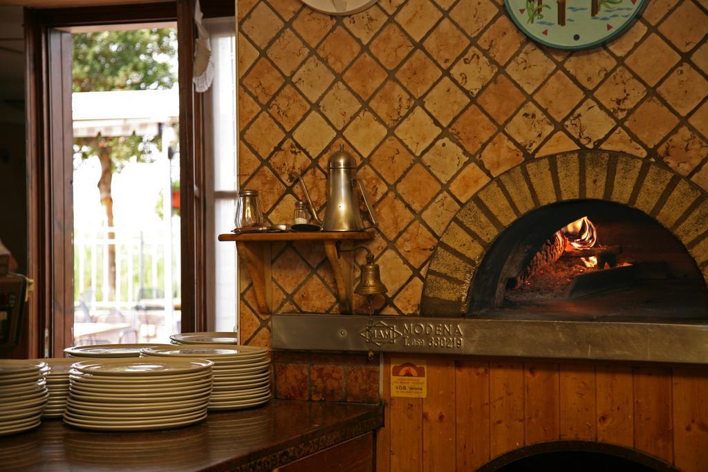Locanda Le Palafitte Bardolino Exteriör bild